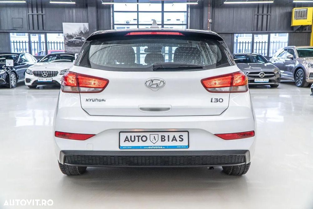 Hyundai i30 1.5 110CP 5DR M/T Comfort - 27