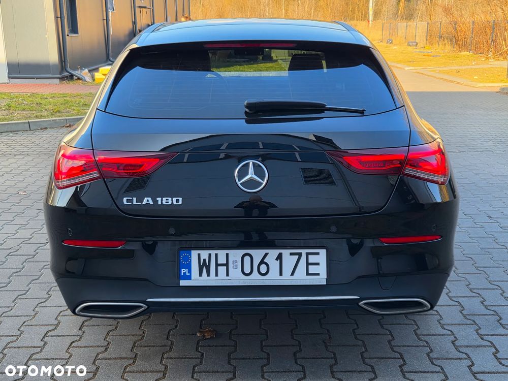 Mercedes-Benz CLA 180 Progressive 7G-DCT - 38