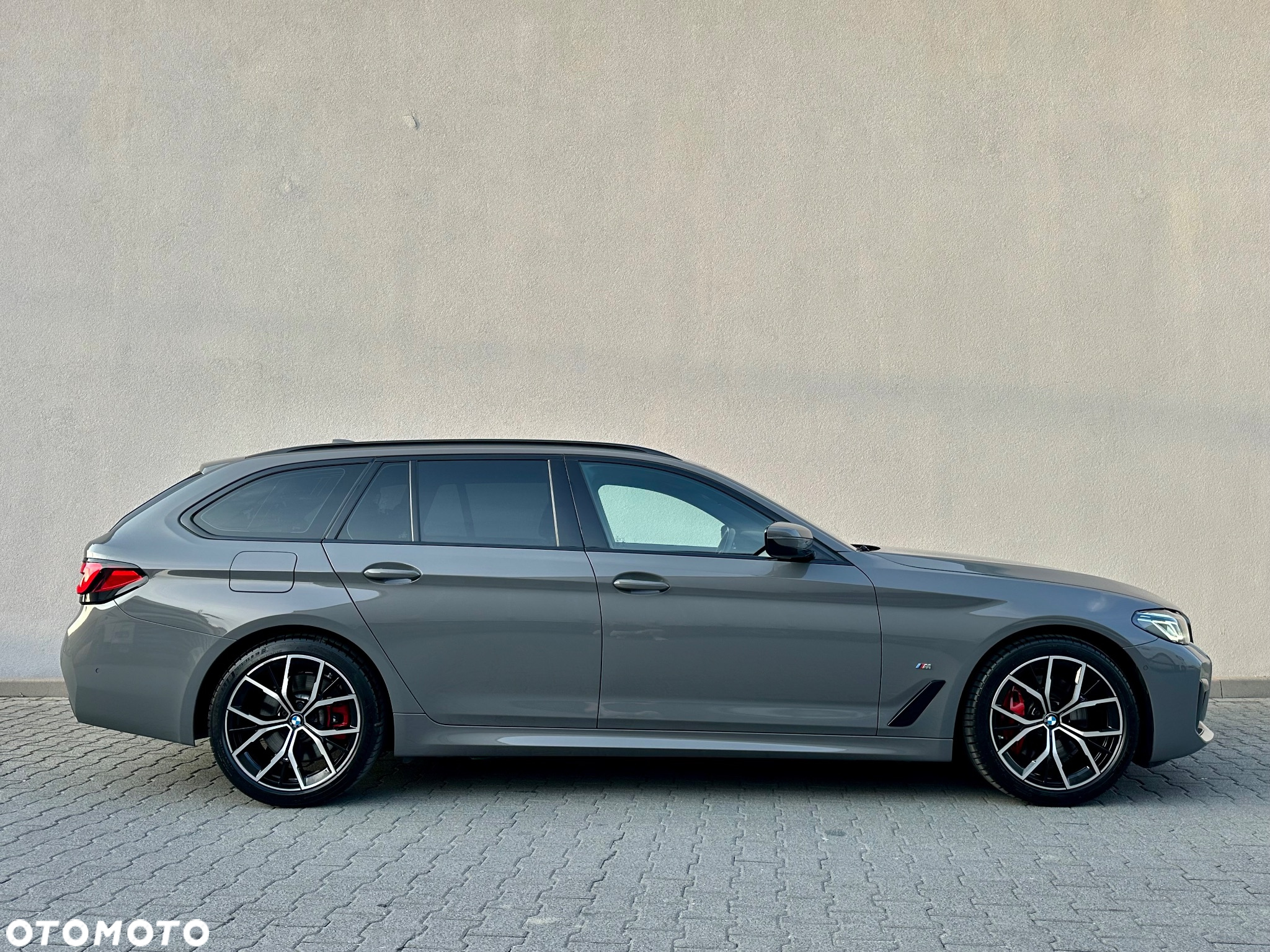 BMW Seria 5 520d M Sport Edition - 12