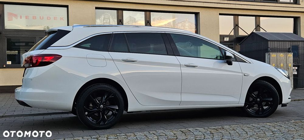 Opel Astra 1.6 D Start/Stop Dynamic - 28