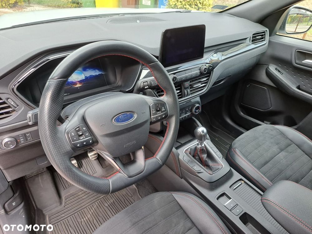Ford Kuga 2.0 EcoBlue mHEV FWD ST-Line X - 23