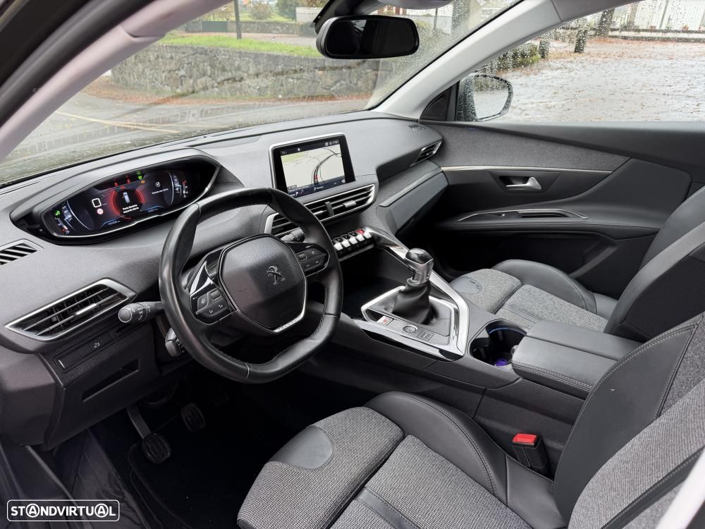 Peugeot 5008 1.2 PureTech Allure Pack - 8