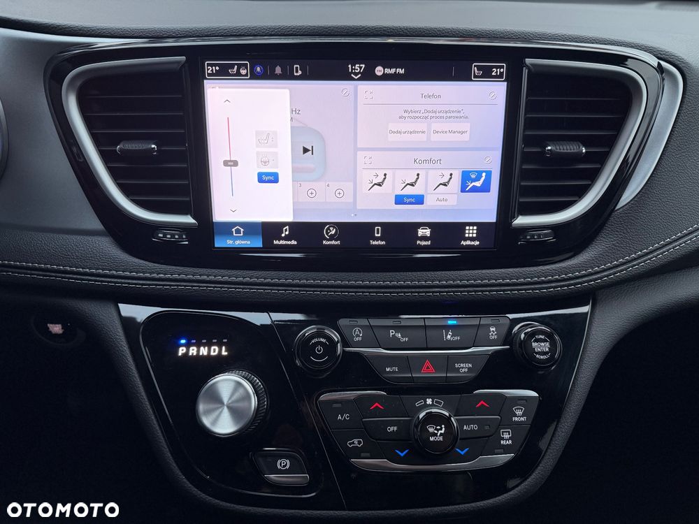 Chrysler Pacifica - 29