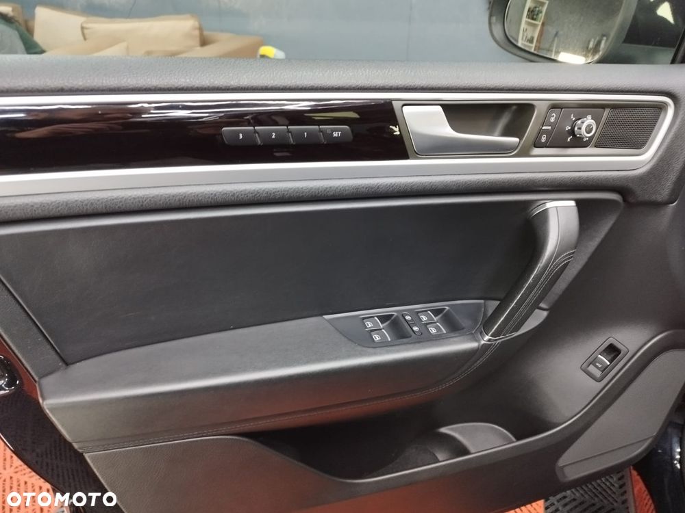 Volkswagen Touareg - 10