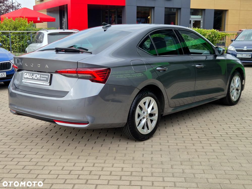 Skoda Octavia 1.5 TSI mHEV Selection DSG - 13