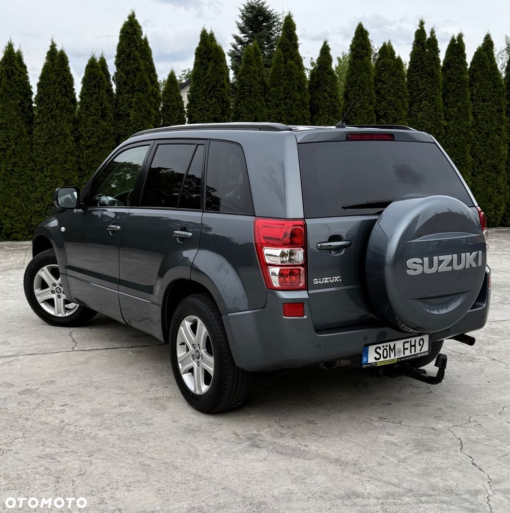 Suzuki Grand Vitara 2.0 Comfort Family - 9