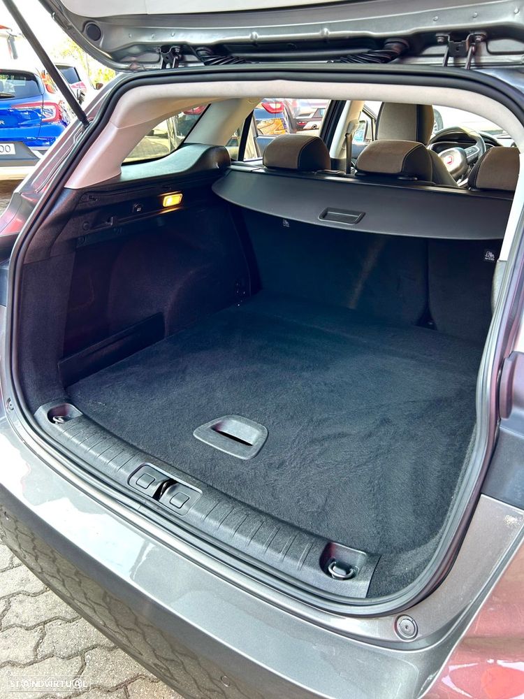 Fiat Tipo Station Wagon 1.3 M-Jet Lounge - 27