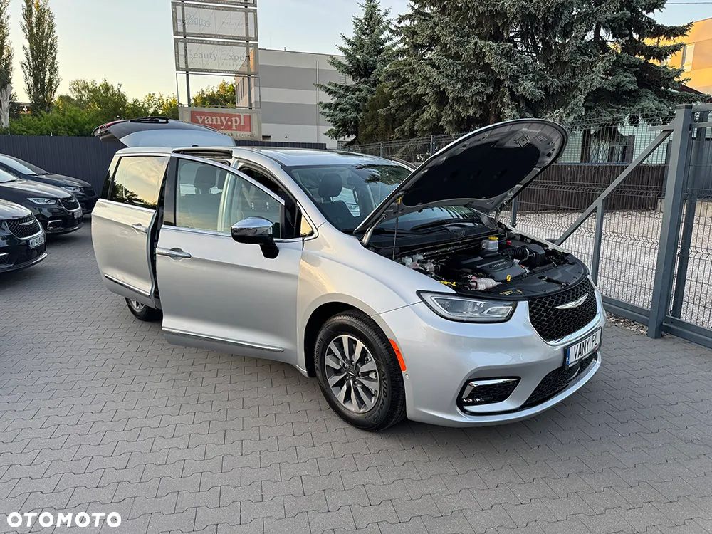 Chrysler Pacifica - 9