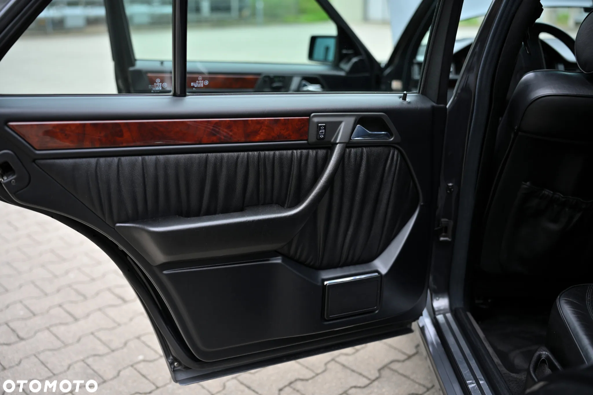 Mercedes-Benz Klasa E - 29