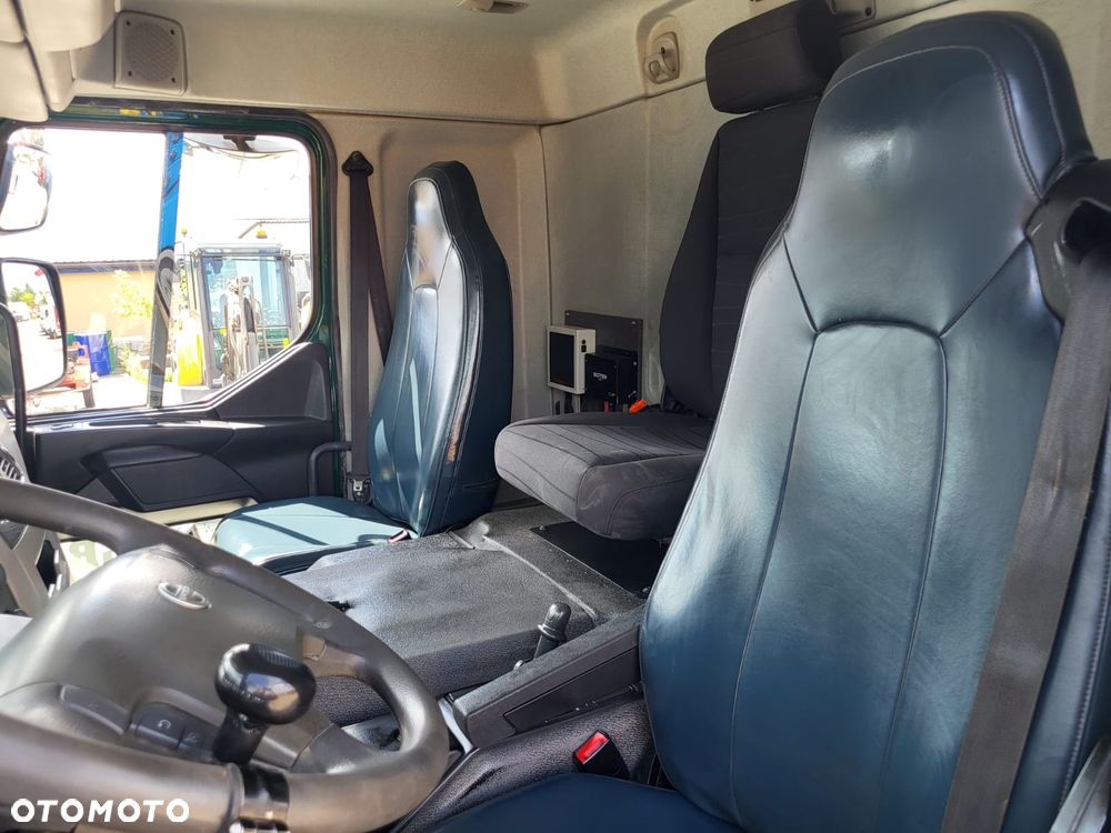 Volvo FE 280 dwukomorowa - 12