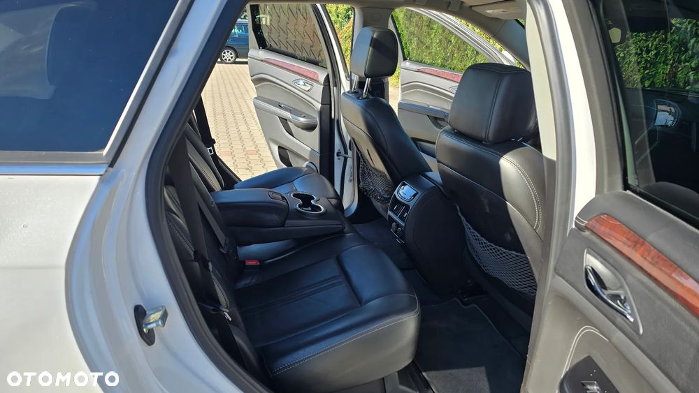 Cadillac SRX - 6