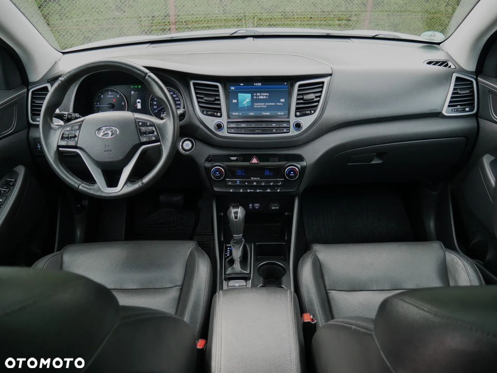 Hyundai Tucson 2.0 CRDI Style 4WD - 24