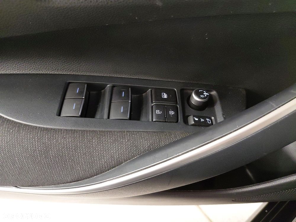 Toyota Corolla 1.8 Hybrid Style - 20