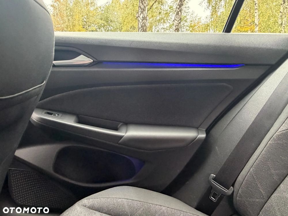 Volkswagen Golf 2.0 TDI SCR DSG Life - 24