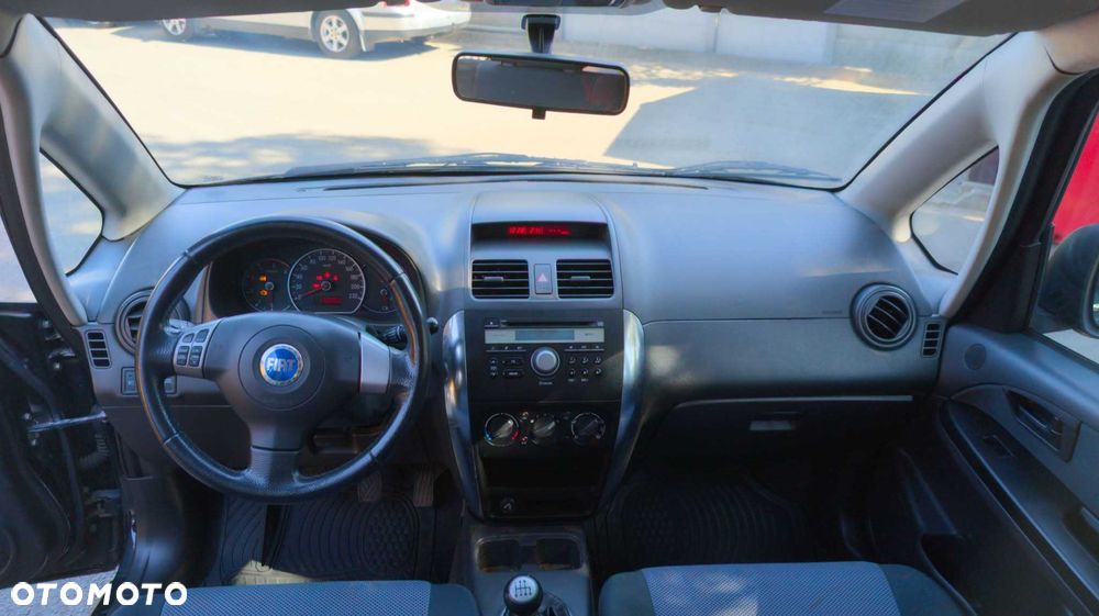 Fiat Sedici - 8