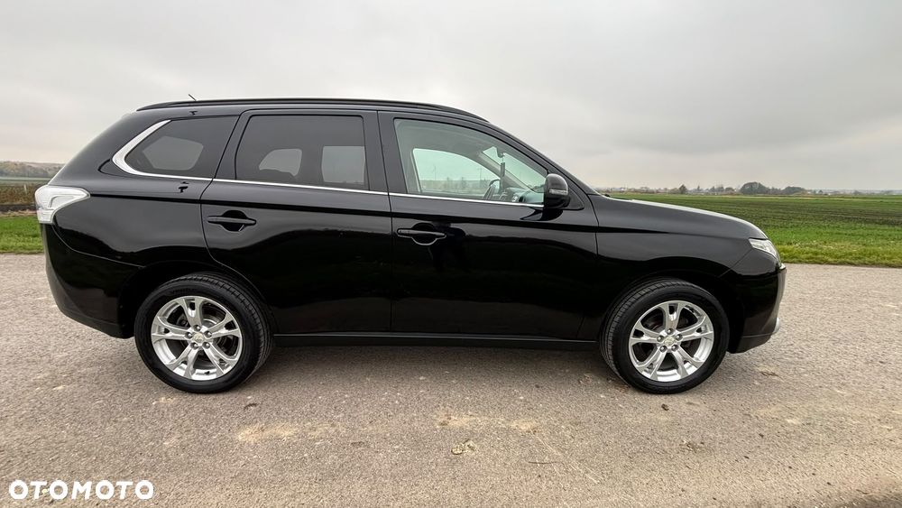 Mitsubishi Outlander 2012 photo 5