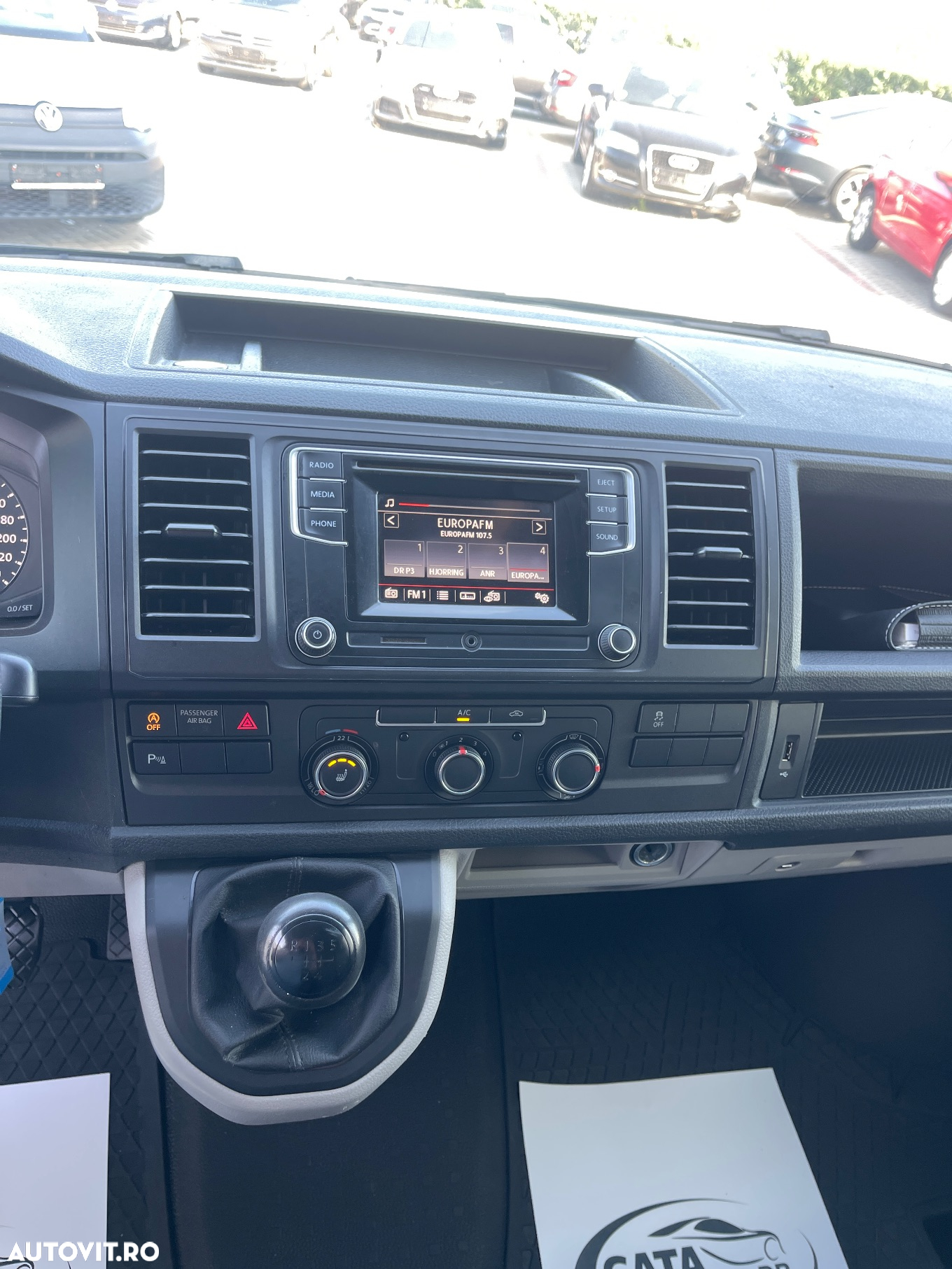 Volkswagen Transporter 2.0TDI  LUNG  2CULISANTE  USI SPATE - 32