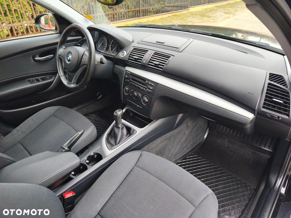 BMW Seria 1 118d DPF Edition Lifestyle - 24