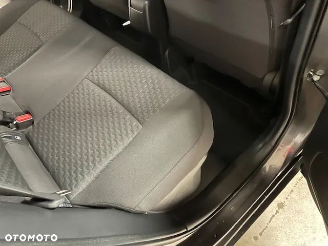 Toyota Yaris Cross Hybrid 1.5 Comfort - 24