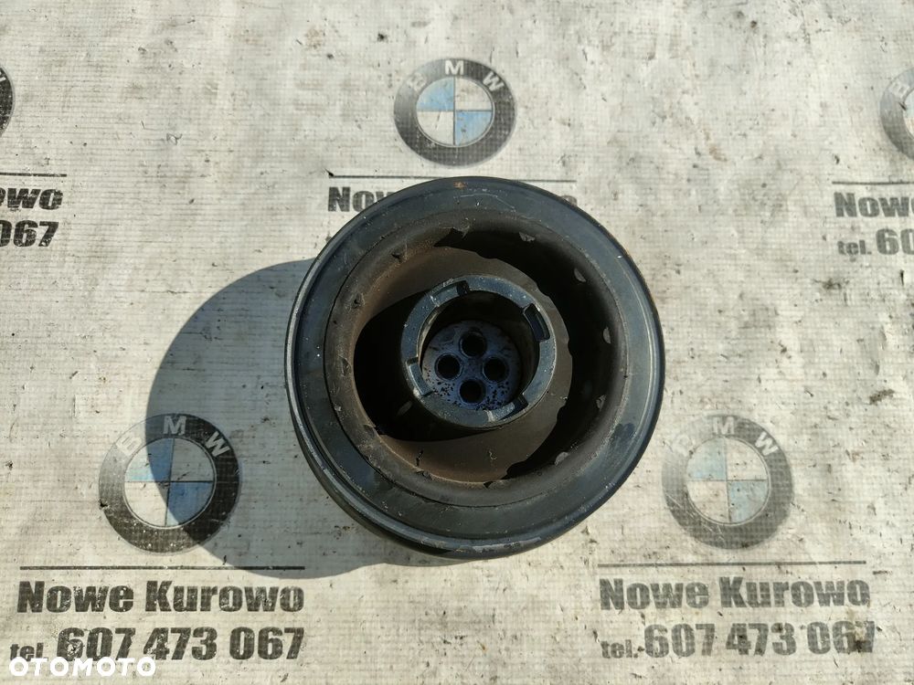 BMW E87 E90 E60 E65 E83 E53 E70 2.0d 3.0d M47 M57 Koło pasowe wału Stan BDB - 1