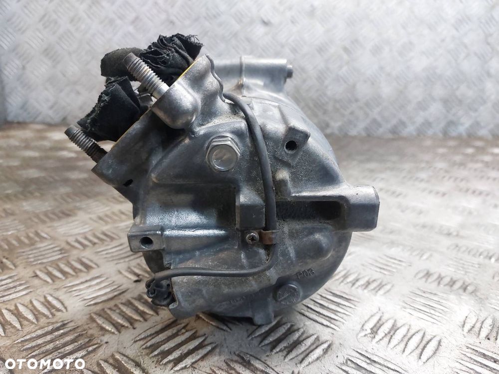 SPRĘŻARKA KOMPRESOR KLIMATYZACJI VOLVO V70 III 2.0 T5 31469968 ID: 237595 - 4