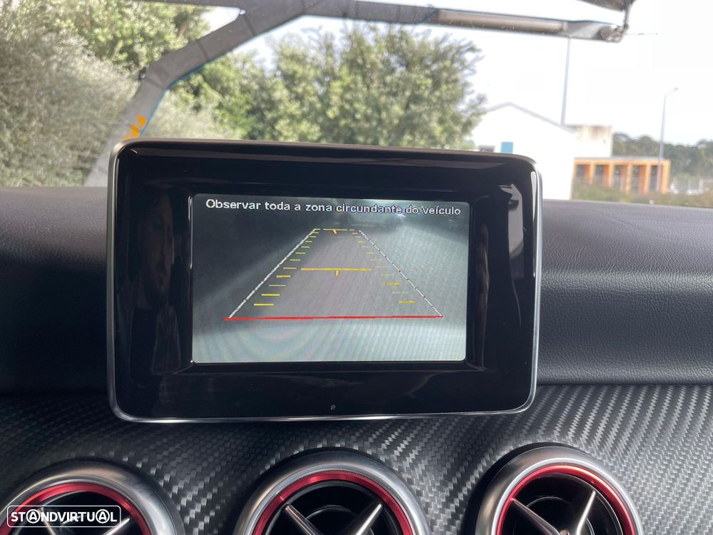 Mercedes-Benz A 200 AMG Line - 21