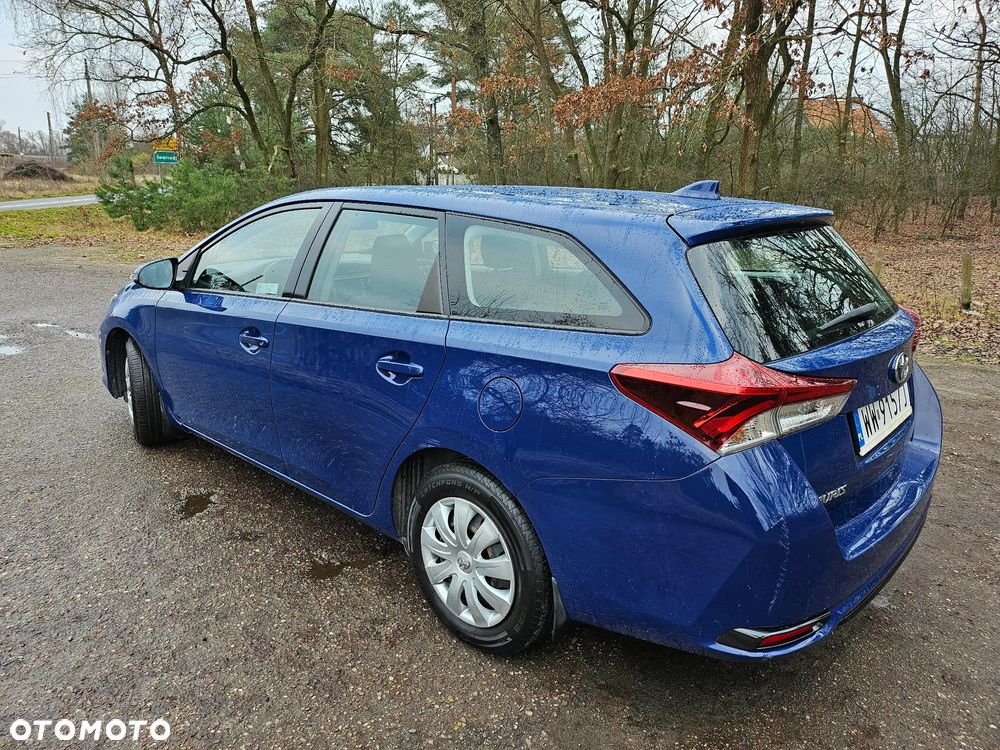 Toyota Auris 1.6 Active - 4