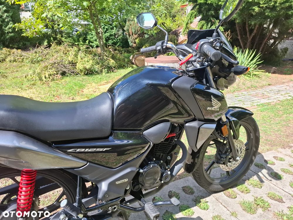 Honda CBF - 33