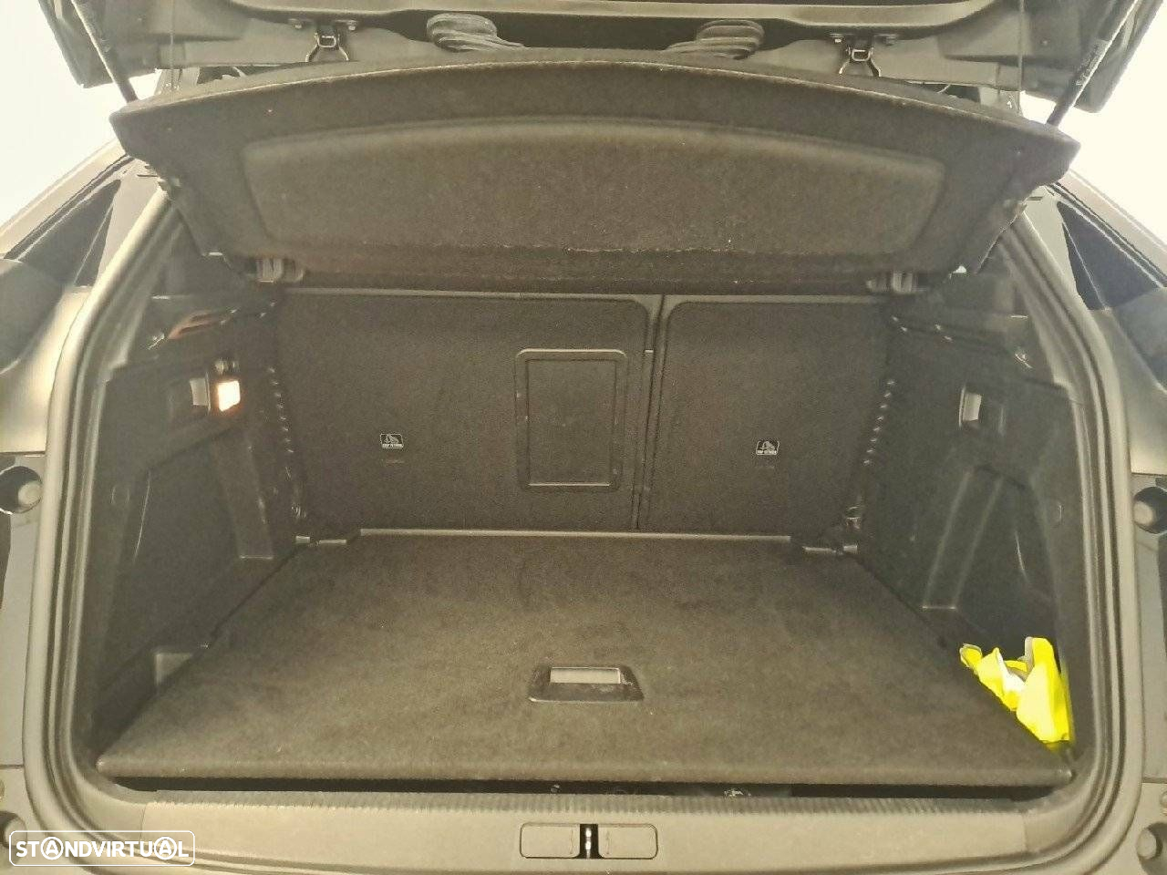 Peugeot 3008 1.5 BlueHDi GT EAT8 - 6