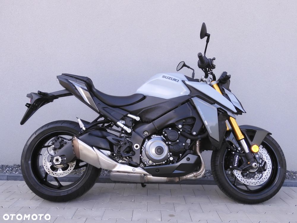 Suzuki GSX 1000 - 18
