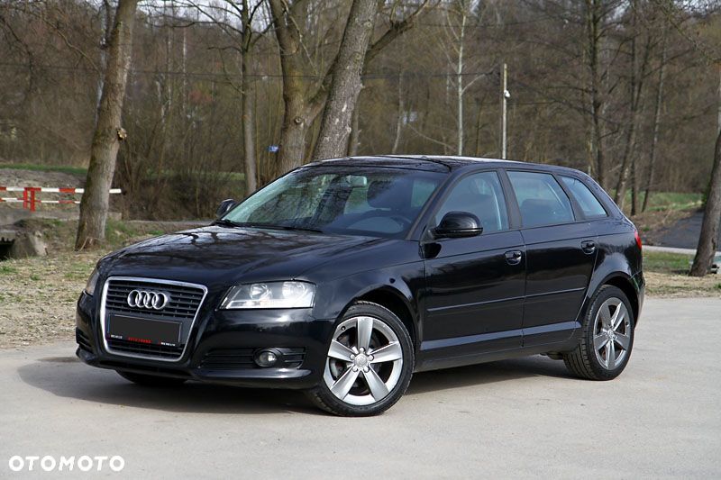 Audi A3 Sportback - 1