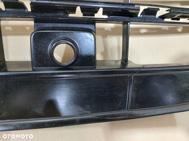VW TIGUAN II 2 5NA R-LINE 15-20 GRILL KRATKA PRZÓD - 6