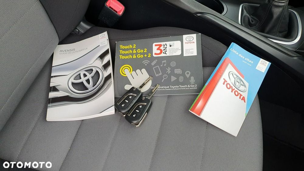 Toyota Avensis - 29