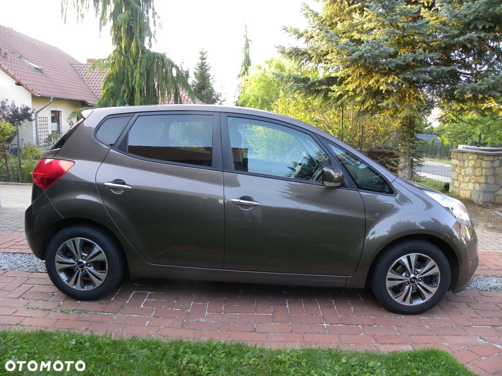 Kia Venga - 9