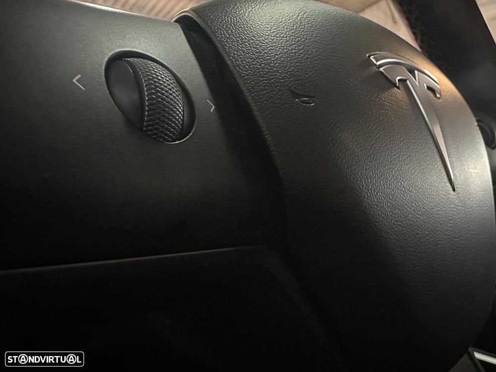 Tesla Model 3 Long Range Tração Integral Premium - 34