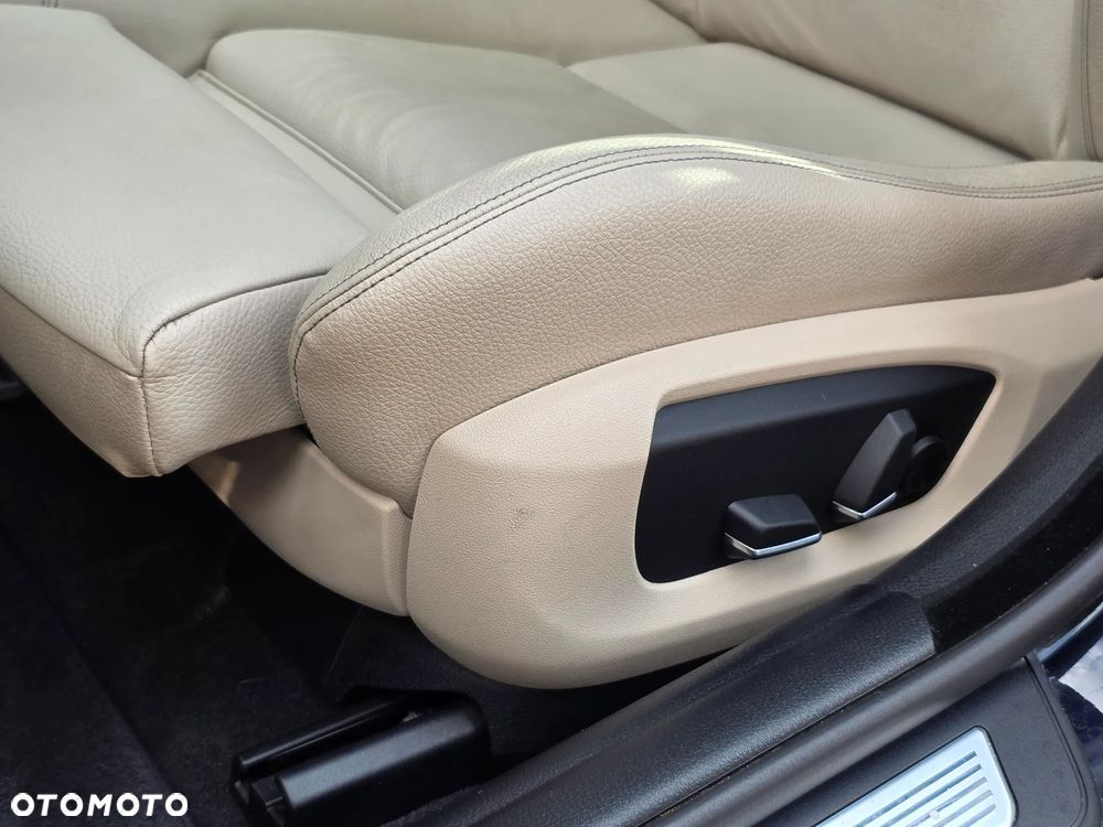 BMW Seria 5 530d xDrive Touring - 20