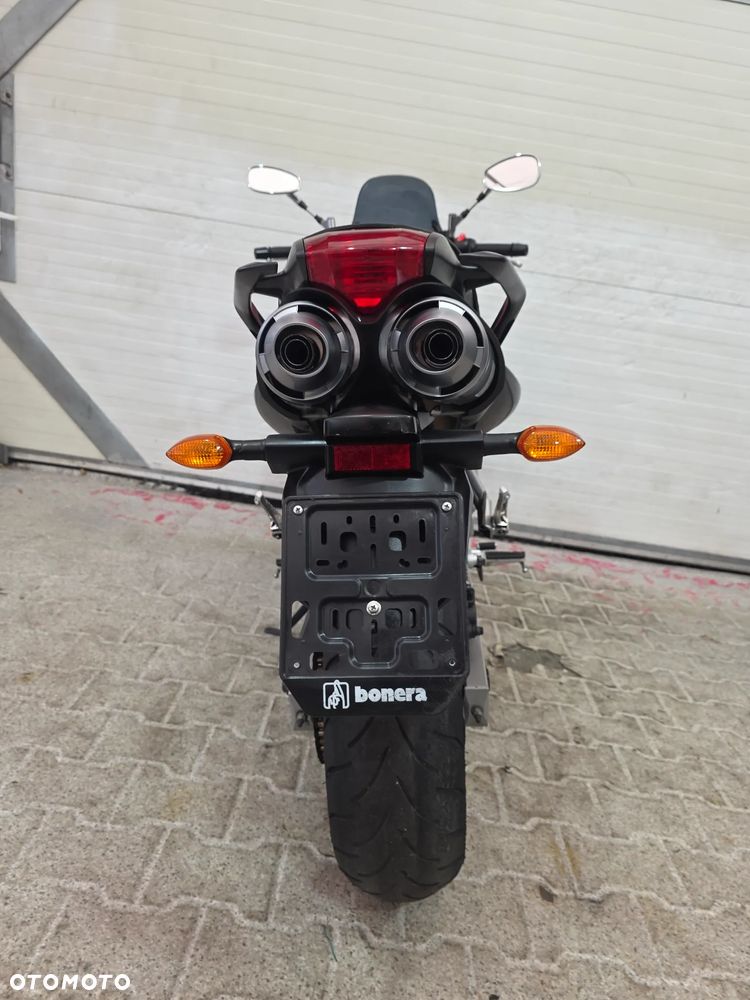Yamaha FZ - 26
