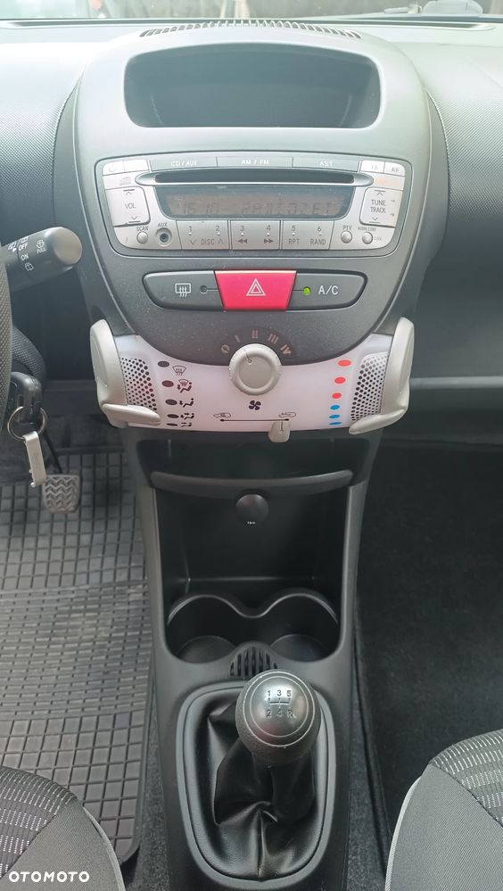 Peugeot 107 1.0 Active - 13