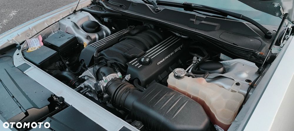 Dodge Challenger - 13