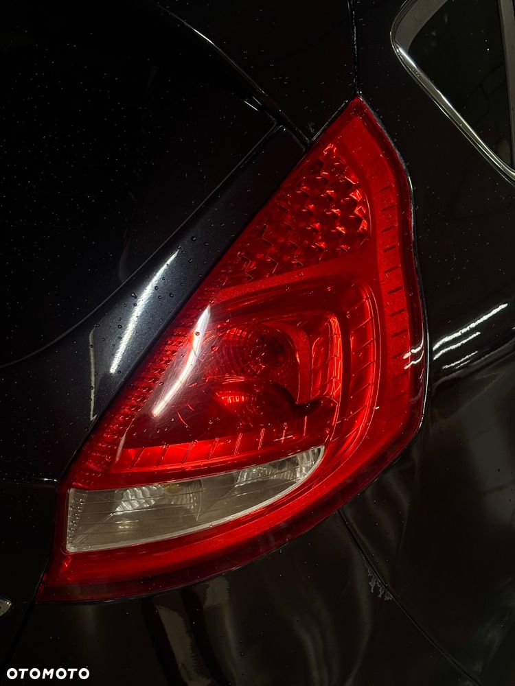 Ford Fiesta - 15