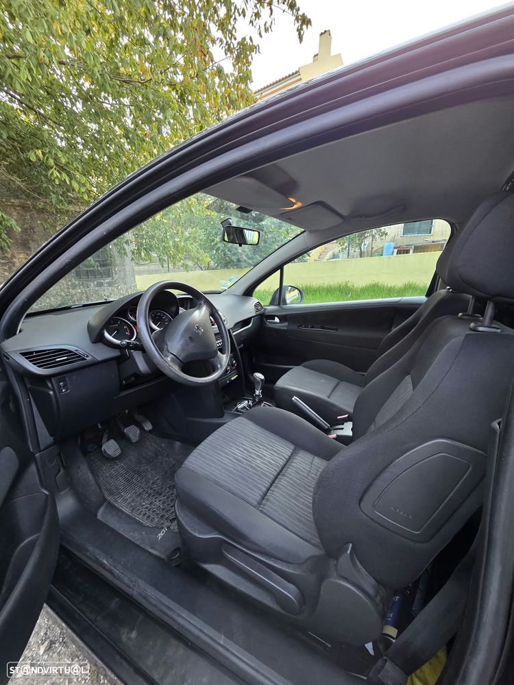 Peugeot 207 - 4