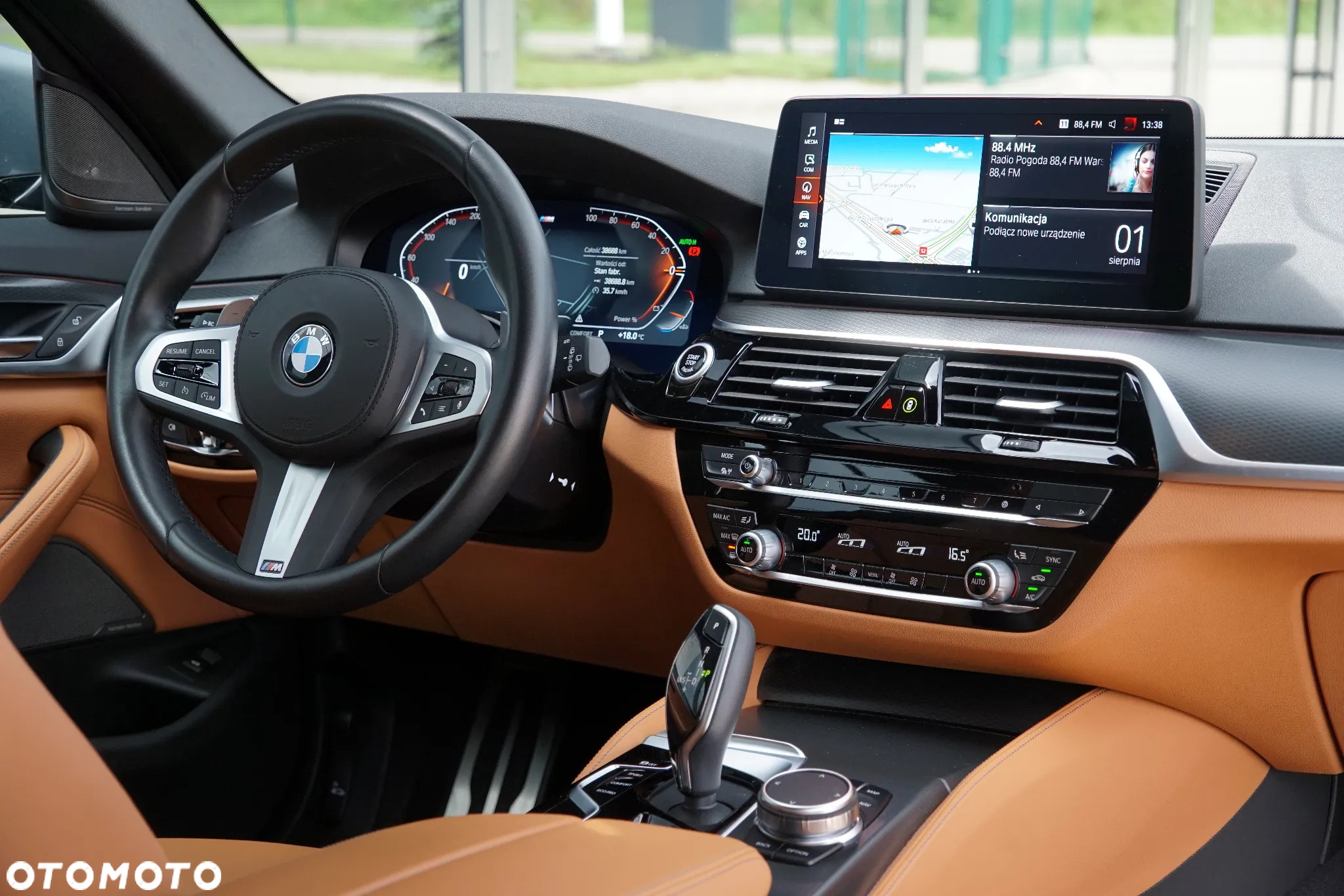 BMW Seria 5 530i xDrive - 37