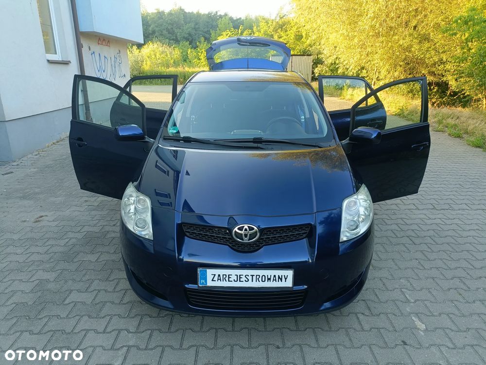 Toyota Auris 1.4 VVT-i - 1