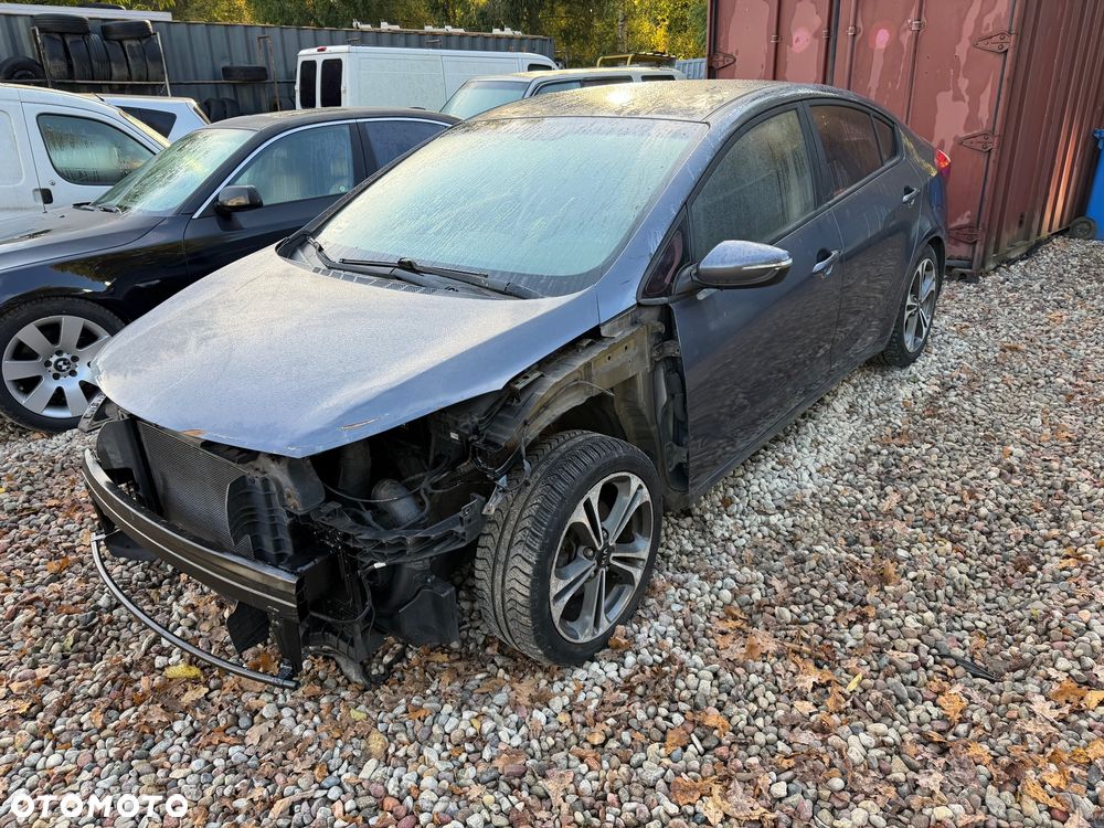 Kia Ceed - 12