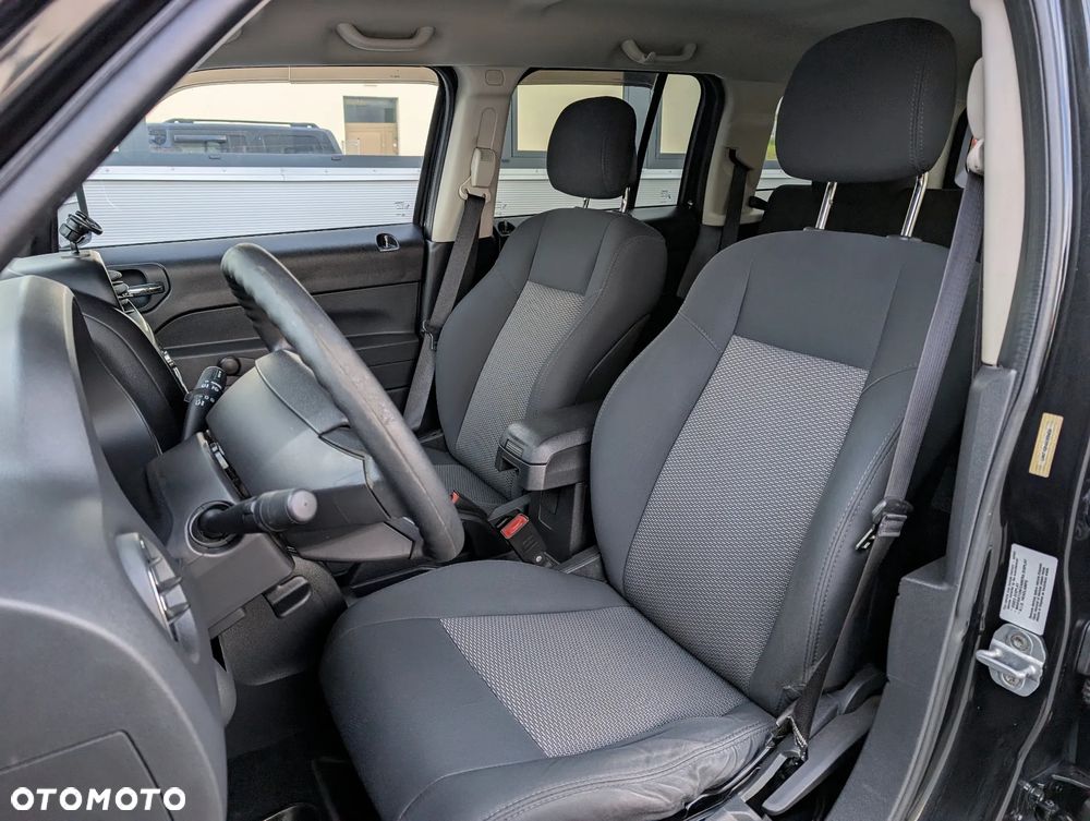 Jeep Patriot 2.4 Limited - 12