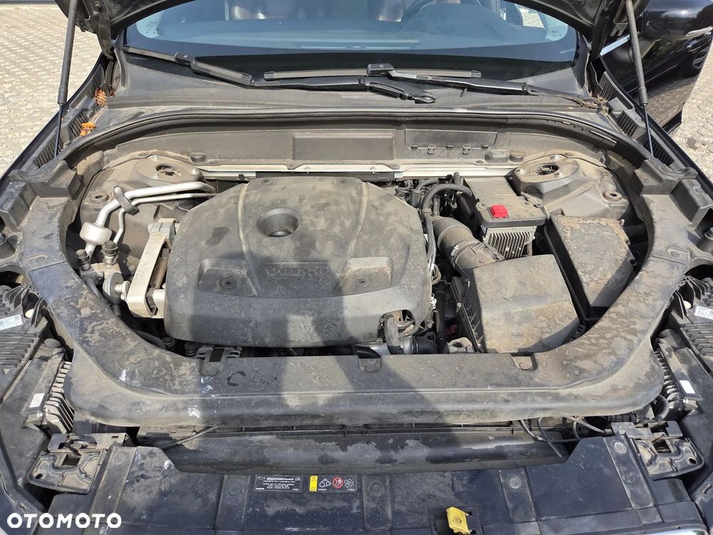 Volvo XC 60 T5 Geartronic Momentum - 23