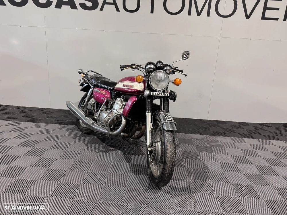 Suzuki GT 750 J - 26