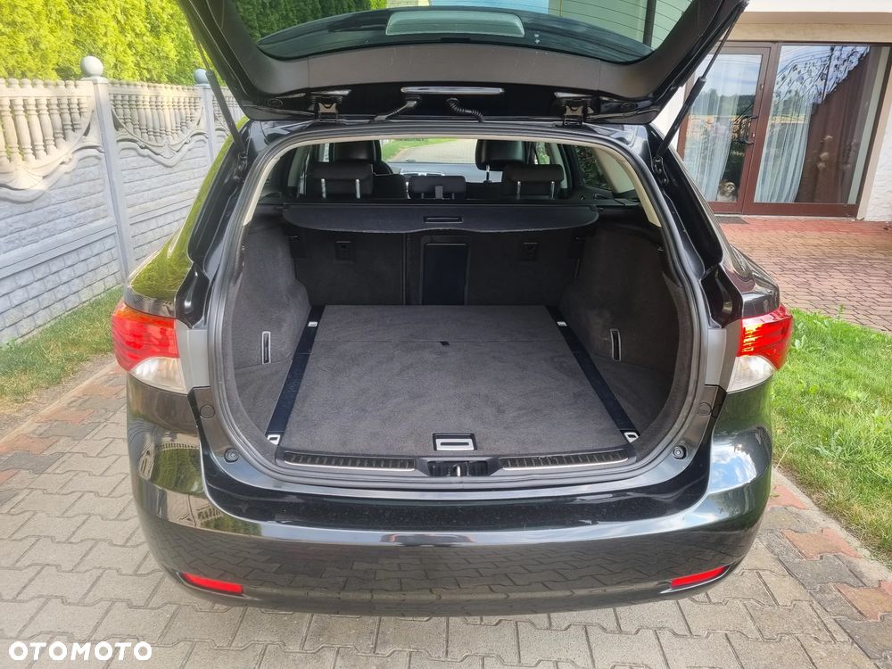 Toyota Avensis 1.8 Business Edition - 25