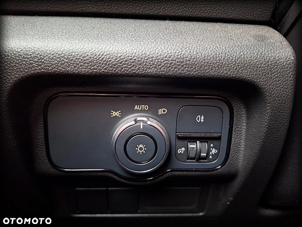 Mercedes-Benz citan - 10