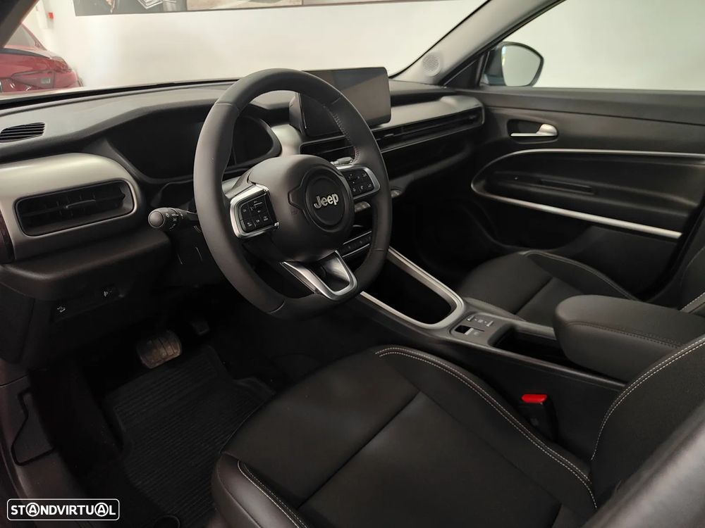 Jeep Avenger 54 kWh Altitude - 43